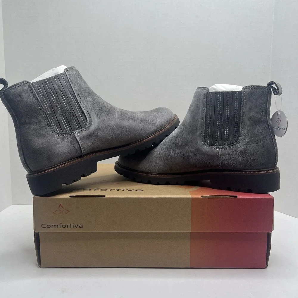 Comfortiva Ledelle Womens 9.5 M Smoke Suede Chelsea Boots Ankle Waterproof NIB